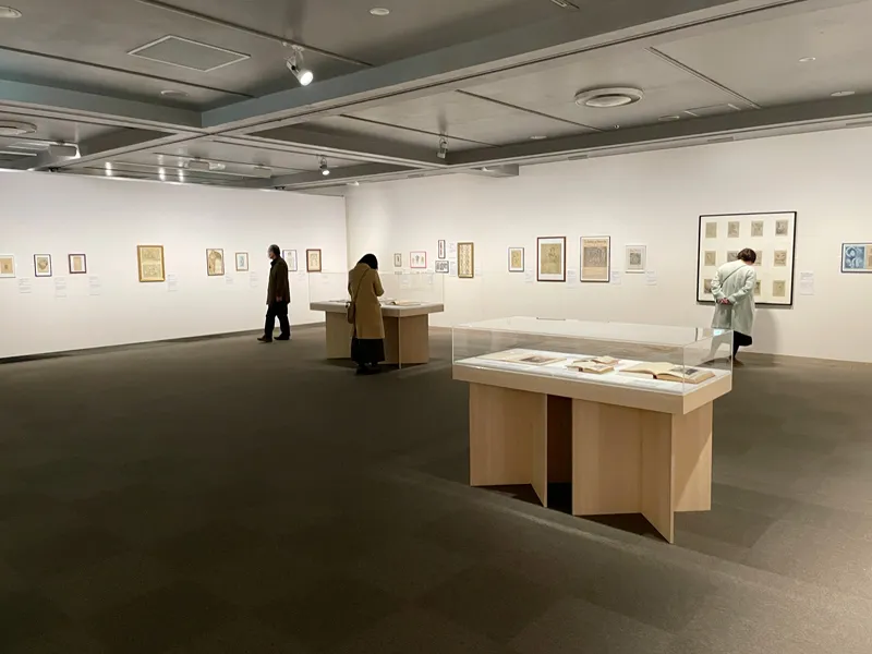 そごう美術館で開催の「ミュシャ展 マルチ・アーティストの先駆者」の会場写真